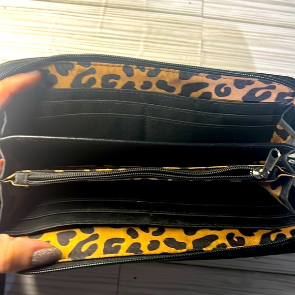 Jessica Simpson clutch - Picture 3 of 4